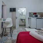 Ajkla Mansion 게스트하우스