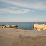 게스트하우스 Ajkla Mansion