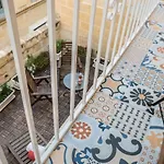 Ajkla Mansion 2*