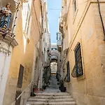 Ajkla Mansion 게스트하우스 발레타