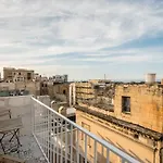 Ajkla Mansion 게스트하우스 발레타