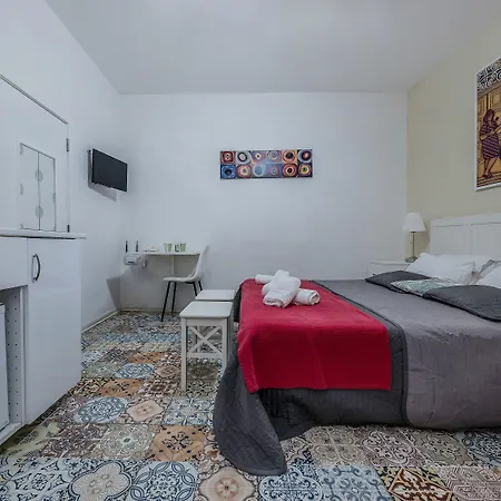 Ajkla Mansion Pensionat 2*