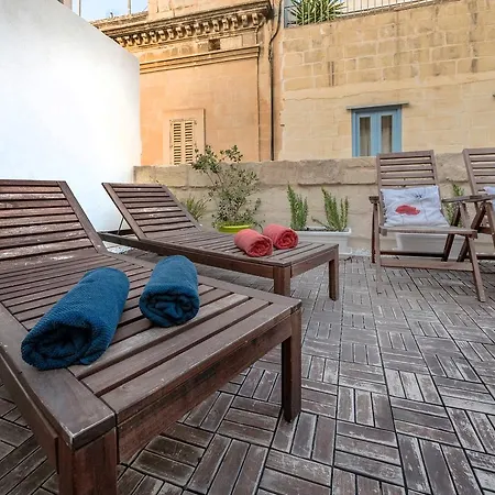 Ajkla Mansion Affittacamere