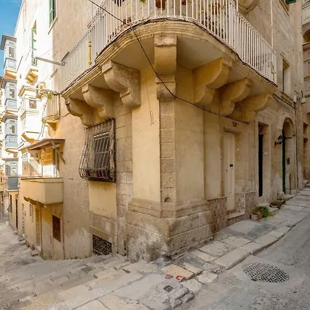 Ajkla Mansion Valletta