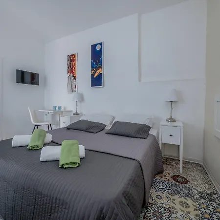 Ajkla Mansion Βαλέτα