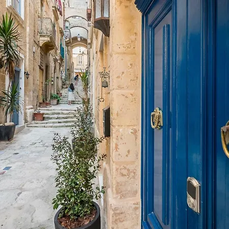 Ajkla Mansion Πανσιόν 2*