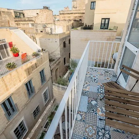 Ajkla Mansion Πανσιόν 2*