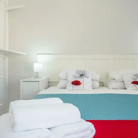 Πανσιόν Ajkla Mansion