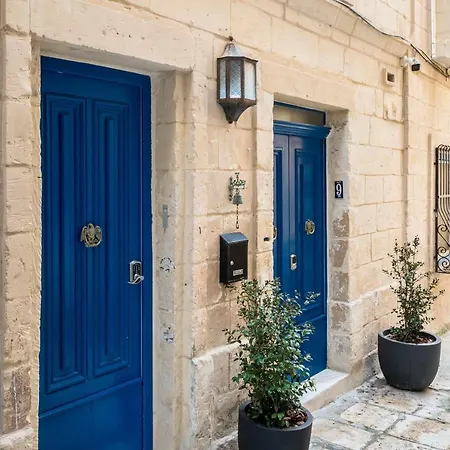 Ajkla Mansion Πανσιόν 2*