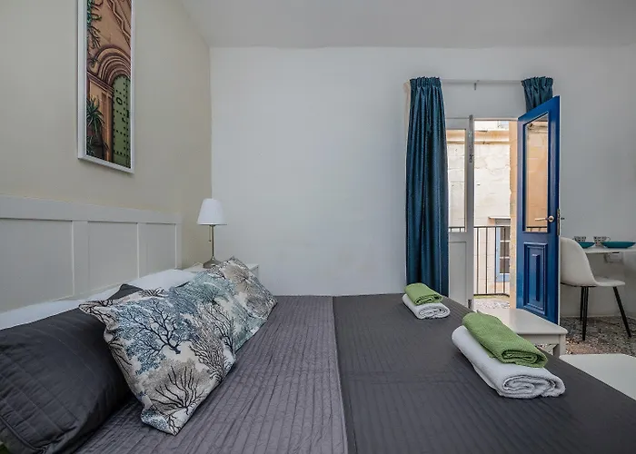 بيت ضيافة Ajkla Mansion 2*