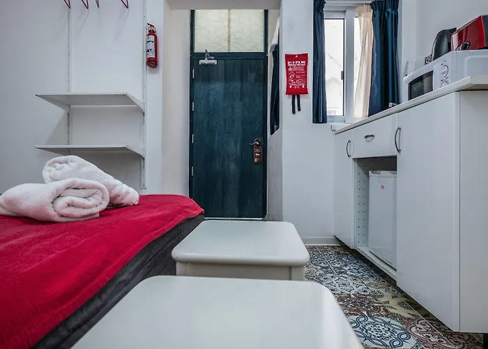 Ajkla Mansion بيت ضيافة فاليتا