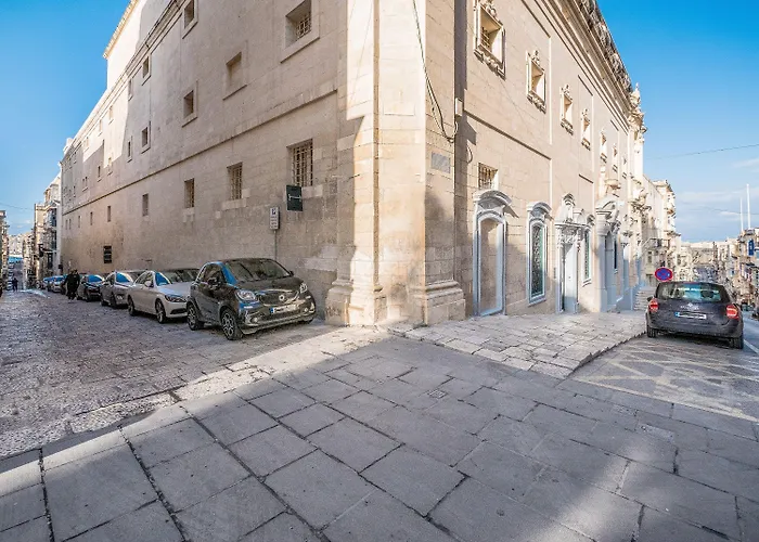 Ajkla Mansion 2* Βαλέτα