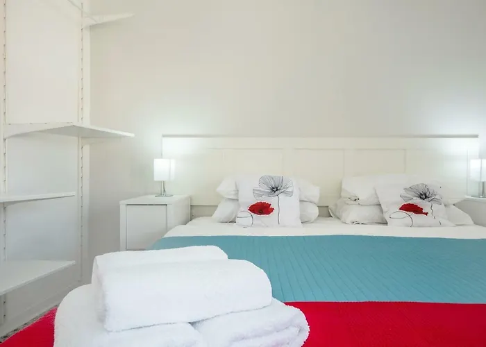 بيت ضيافة Ajkla Mansion